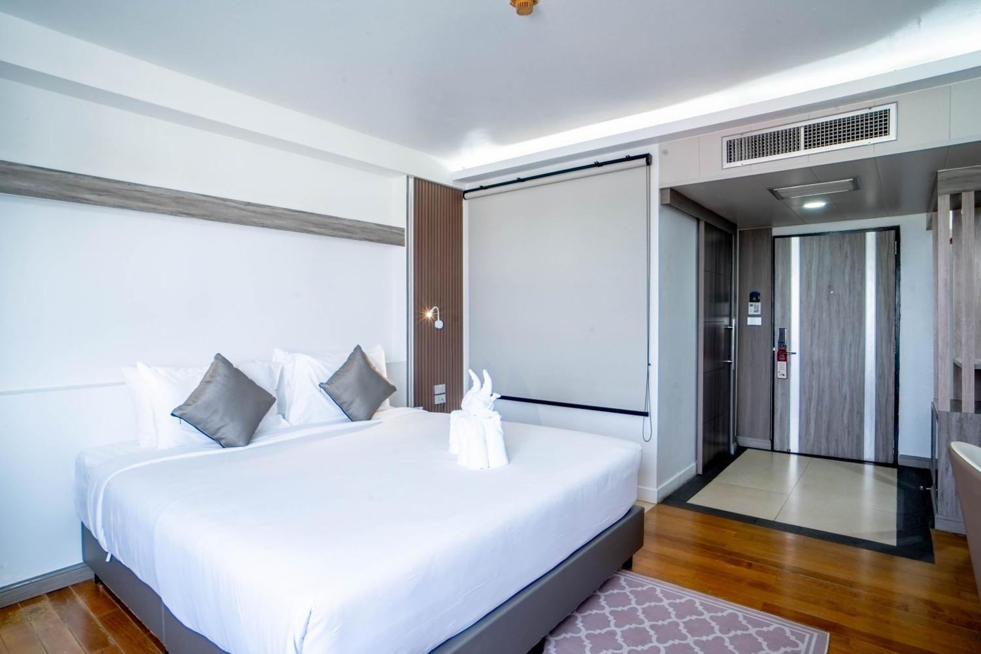 Thong Tarin Hotel Surin Zewnętrze zdjęcie
