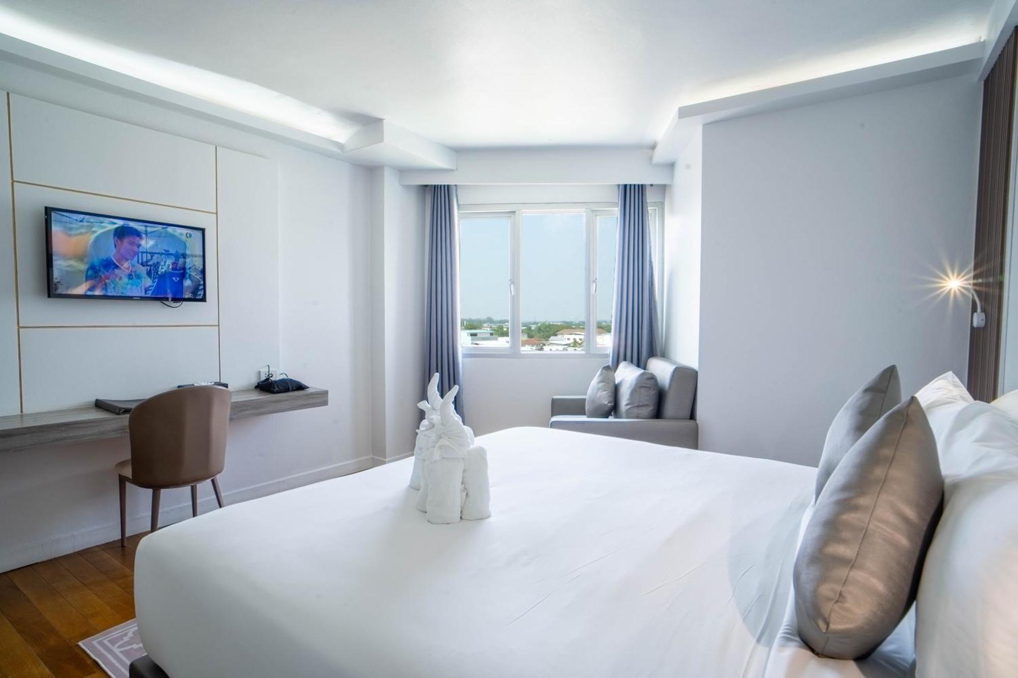 Thong Tarin Hotel Surin Zewnętrze zdjęcie