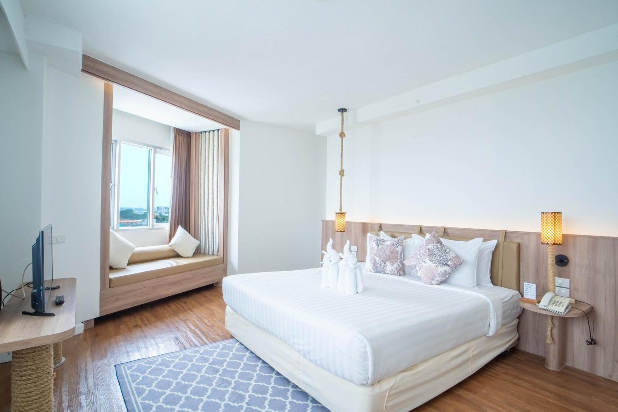 Thong Tarin Hotel Surin Zewnętrze zdjęcie