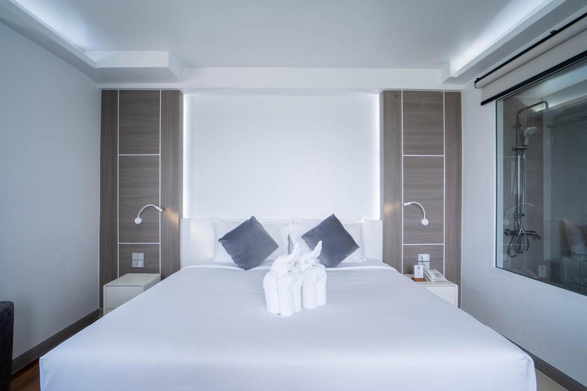 Thong Tarin Hotel Surin Zewnętrze zdjęcie